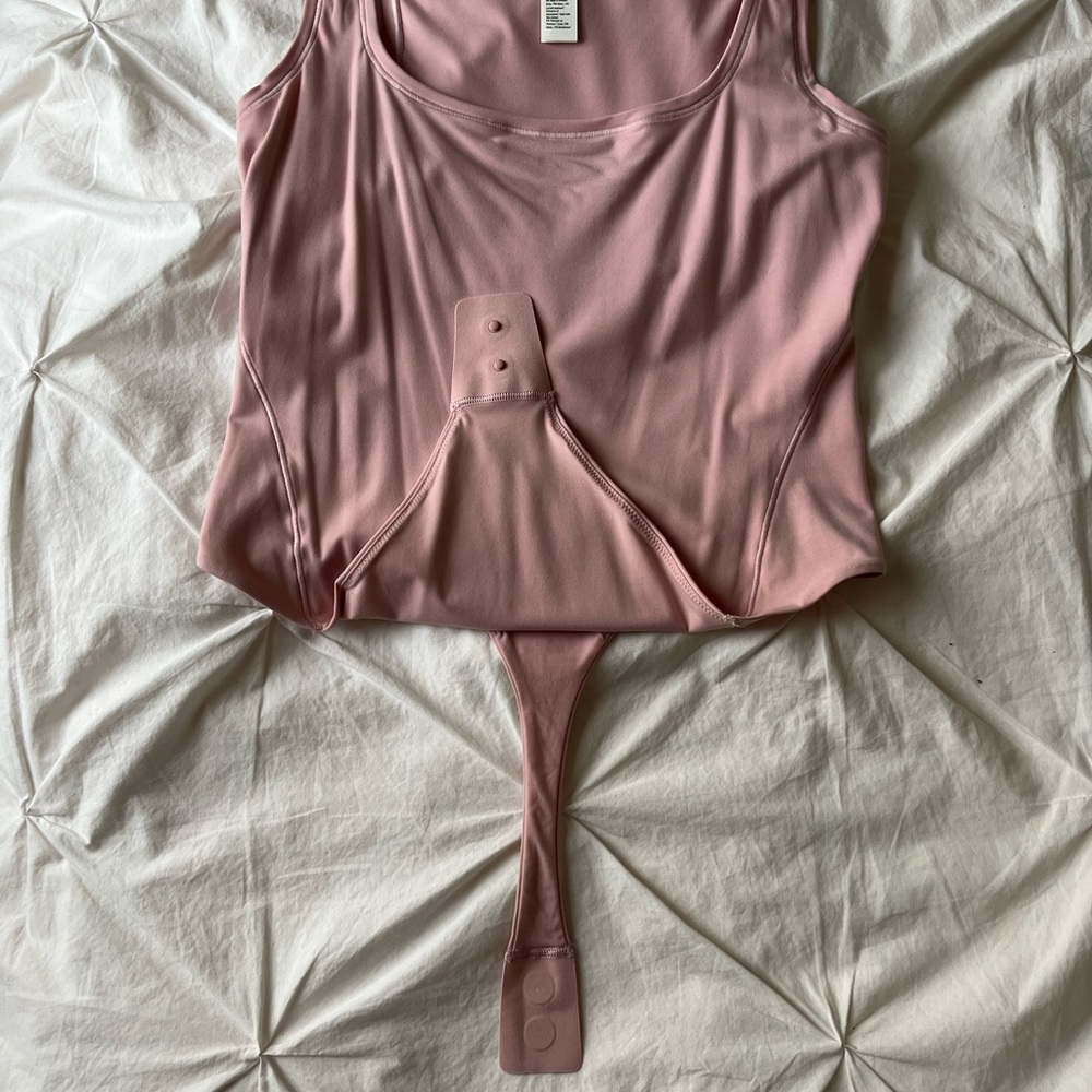 Lululemon One Piece - Picture 3 of 6